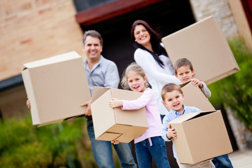 Local moving truck planning for Redbridge streets and access