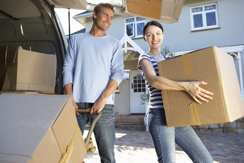 Redbridge moving van support for loading boxes and furniture